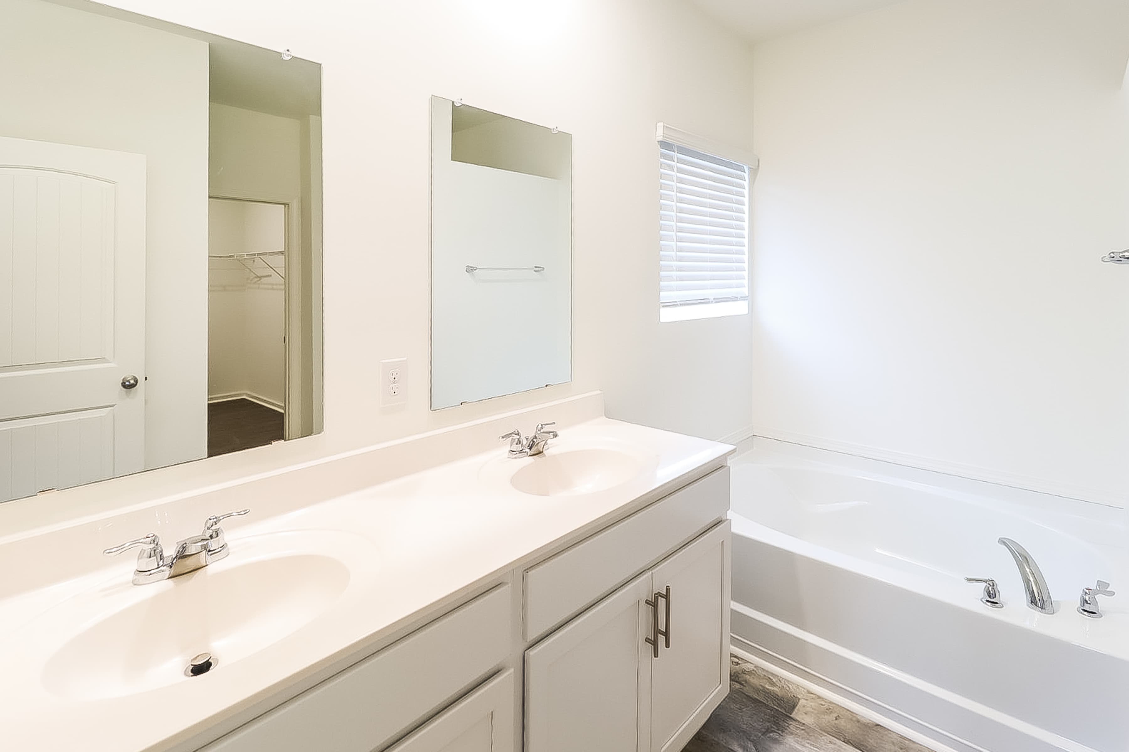 Unit image 8